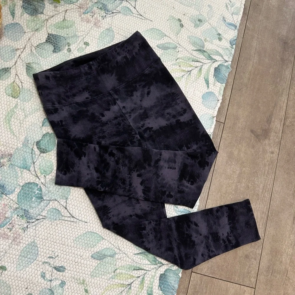 SO Girls Black Gray Tie-Dye Athletic Athleisure Leggings Size Medium